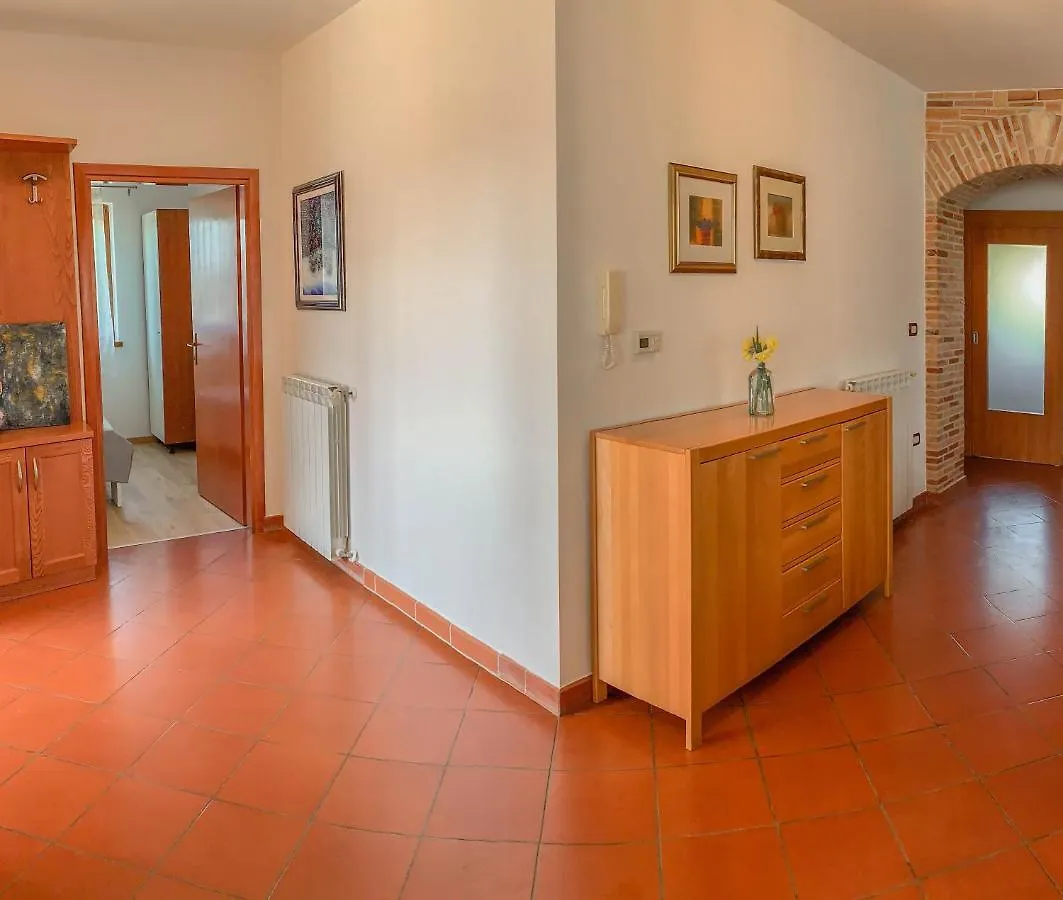 Apartments Leone Brtonigla