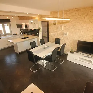 apartment-martina-crikvenica.primorje-gorskikotar.com/